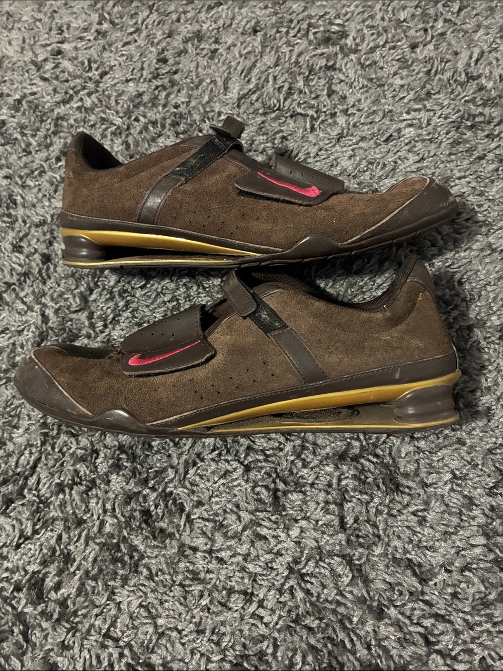Vintage Nike rival v